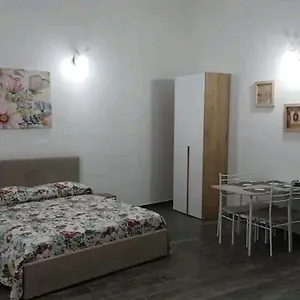 Appartamento Like At 2023, Napoli